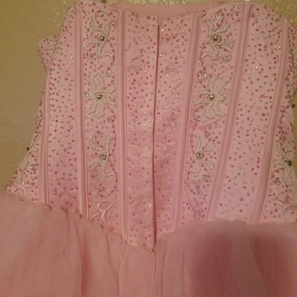 Prom Dress - Picture 4 of 4